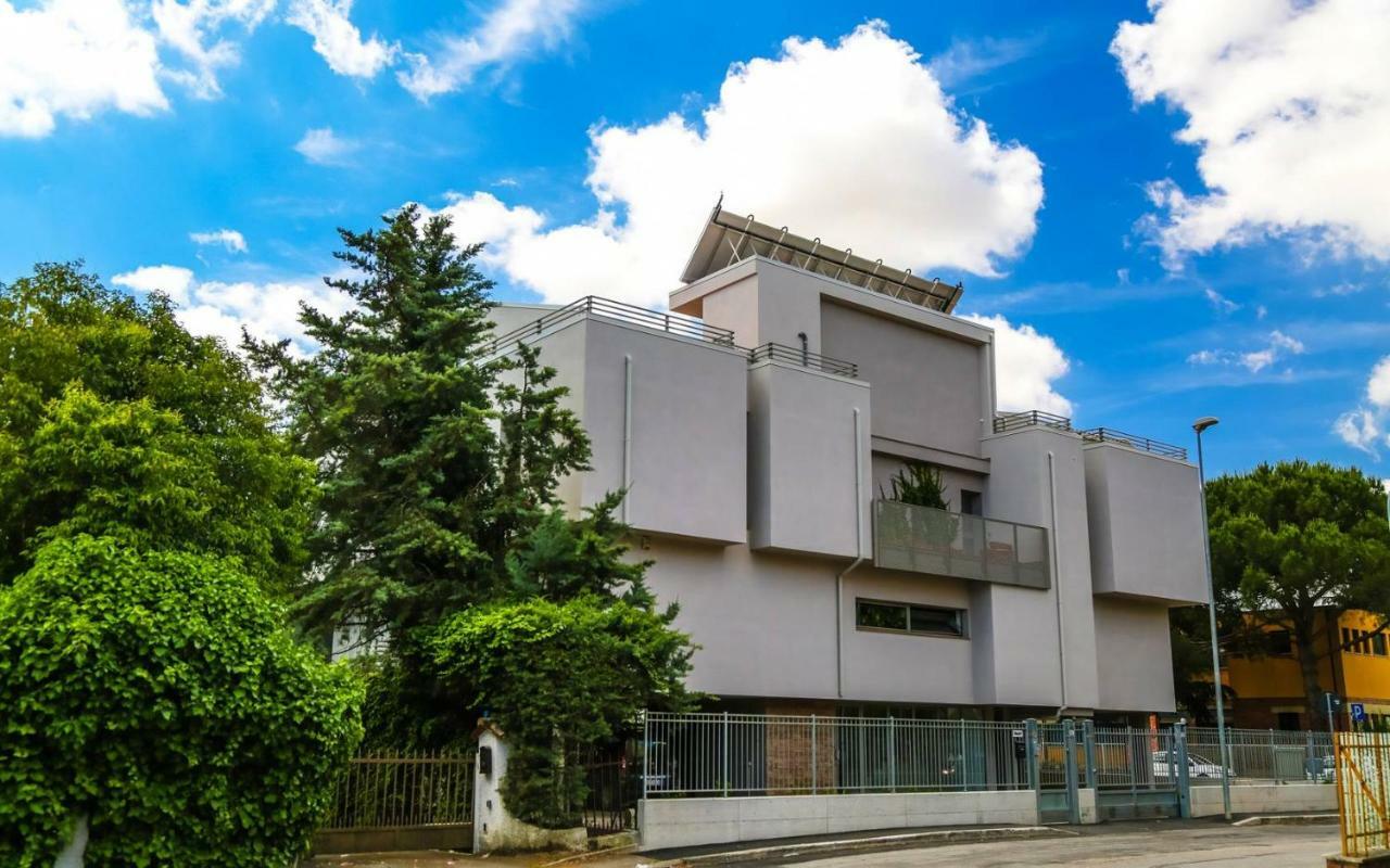 B&B Warmup Grosseto - Parcheggio Incluso Nella Corte Interna Exterior foto